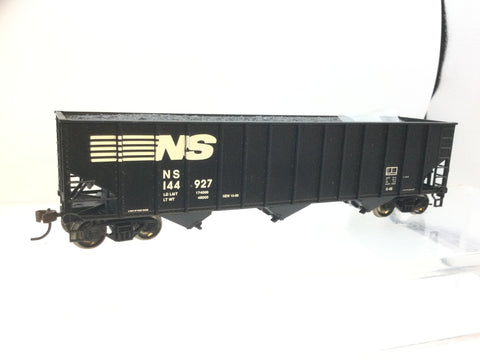 Bachmann 18743 HO Gauge 3 Bay Open Hopper Wagon NS 144927