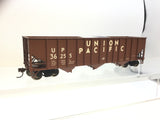 Bachmann 18701 HO Gauge 3 Bay Open Hopper Wagon Union Pacific UP36255