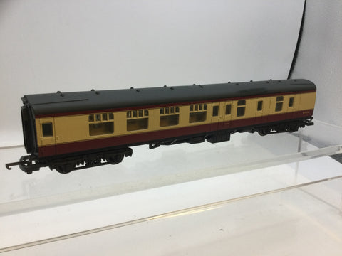 Lima 305331 OO Gauge BR Maroon/Cream Mk 1 Brake 2nd Coach M34376 FLUSH GLAZED
