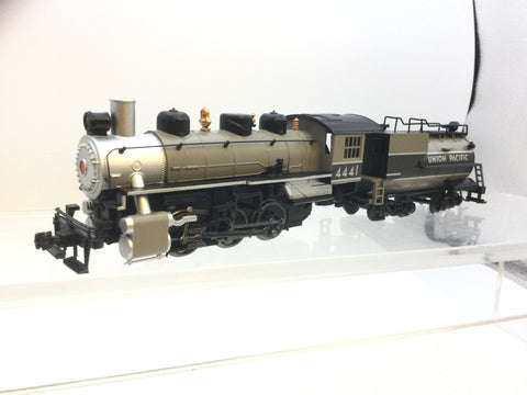 Bachmann 50701 HO Gauge Union Pacific USRA 0-6-0 w/Vanderbilt Tender & Smoke 4441