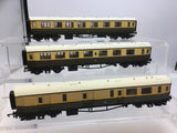 Hornby OO Gauge GWR Centenary Coaches x3 (FADED)