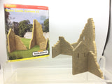 Hornby R8724 OO Gauge Ruins Castle Corners x3
