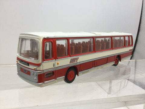 EFE 15705 OO/1:76 Gauge Plaxton Panorama Bus Sheffield United Tours