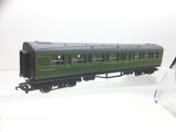 Hornby R441 OO Gauge SR Green Coach 1384