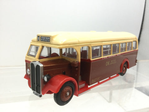 EFE E20501 OO/1:76 Gauge AEC Regal BET Halfcab Bus OK Motor Services