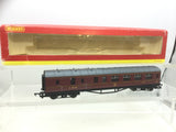 Hornby R4129B OO Gauge LMS Stanier Brake Coach 5214