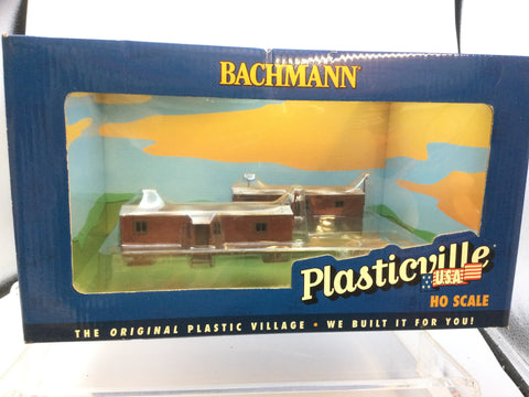 Bachmann Plasticville 45009 HO Gauge Railroad Work Sheds (Set of 2)