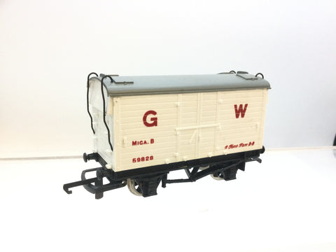 Wrenn W5019 OO Gauge Refrigerator Mica B Van GW