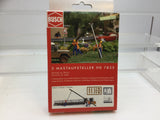 Busch 7835 HO/OO Gauge Three Pole Mast Set