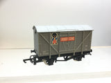 Wrenn W5010 OO Gauge Vent Van Robertsons Grey B757051