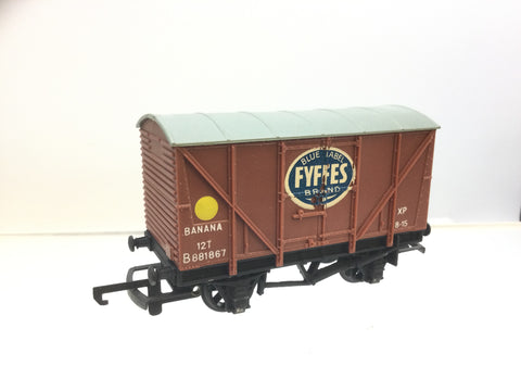 Wrenn W4301P OO Gauge Banana Van Fyffes (Brown)