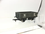 Bachmann 37-069 OO Gauge NE 5 Plank Wagon 132701