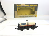 Wrenn W5013 OO Gauge 6 Wheel Milk Tanker St Ivel