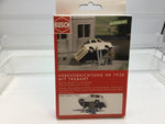 Busch 7938 HO/OO Gauge Lifting Equipmrnt with Trabant
