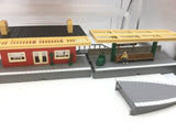 Hornby R003 OO Gauge Town Station