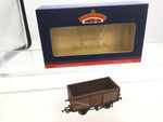 Bachmann 37-426C OO Gauge 16t Slope Sided Mineral Wagon, M.O.T Brown (L2)