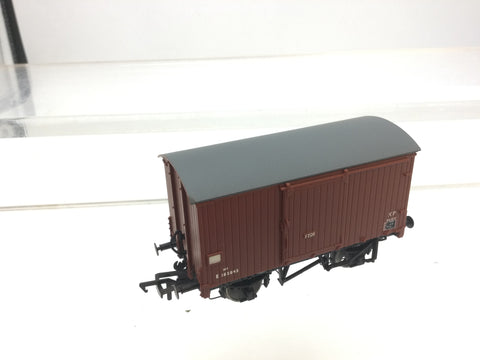 Bachmann 38-577 OO Gauge BR Bauxite 10t Fish Van E183845