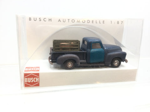 Busch 48288 HO/OO Gauge Chevrolet Pick-up Truck with Pig Crate