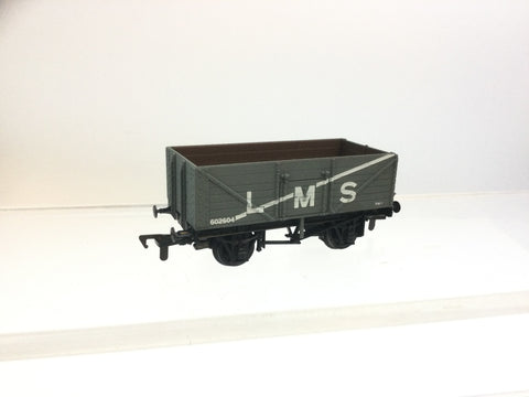 Airfix 54379 OO Gauge LMS 7 Plank Wagon 602604