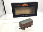 Bachmann 38-180A OO Gauge BR 12t Fruit Van B875726