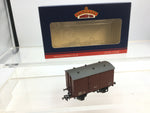 Bachmann 38-386 OO Gauge BR Bauxite 12t Ventilated Fruit Van E222334