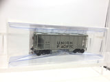 Kadee 8024 HO Gauge 2 Bay Covered Hopper Car Union Pacific UP11443