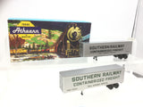Walthers HO Gauge Pair of Southern Railway Containerized Freight Road Trailers