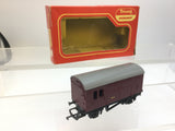 Triang/Hornby R123 OO Gauge BR Maroon Horse Box Wagon B547