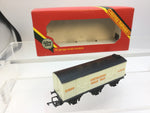 Hornby R671 OO Gauge Six Wheeled Insulated Milk Van
