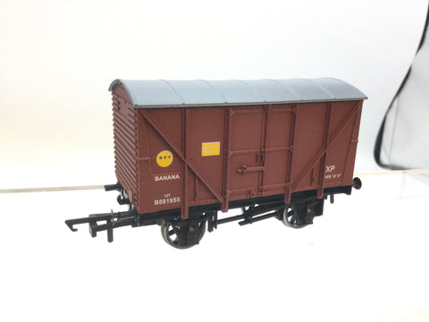 Dapol 4F-016-121 OO Gauge Banana Van Fyffes Bauxite B881955