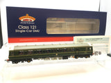Bachmann 35-525 OO Gauge Class 121 Single-Car DMU BR Green (Speed Whiskers)