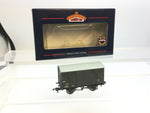 Bachmann 37-751B OO Gauge GWR 12t Fruit Van GW134330