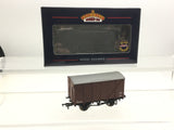 Bachmann 37-728 OO Gauge BR(WR) Brown 12t Vent Van W142218