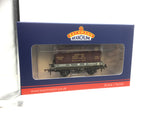 Bachmann 37-482A OO Gauge 1 Plank Wagon LMS Grey 'Furniture Removal Service' Crimson Cont. [W]