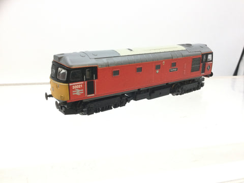 Graham Farish 371-126 N Gauge Fragonset Red Class 33 33021 Eastleigh (NEEDS ATTN)