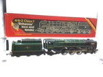 Hornby R063 OO Gauge BR Green 70000 Britannia Steam Loco DCC FITTED