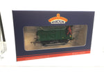 Bachmann 38-954 OO Gauge BR 12T Palvan 'Johnnie Walker Whisky' Green