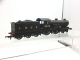 Hornby R3233 OO Gauge LNER Black D16 Class 8825