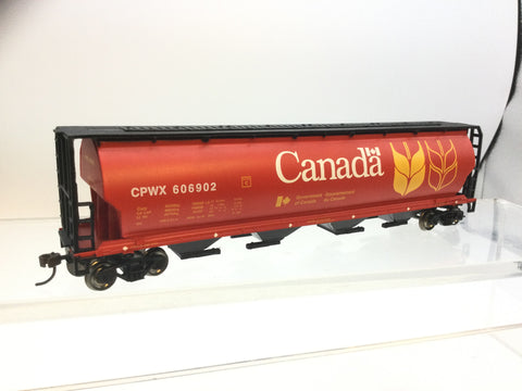 Bachmann 19140 HO Gauge Grain Hopper Gov't of Canada CPWX606902