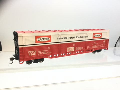 Bachmann 18135 HO Gauge All Door Box Car Canadian Forest Products CFPX4540