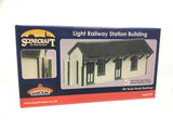 Bachmann 44-0192G OO Gauge Light Railway Station Building - Green