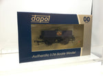 Dapol 4F-032-027 OO Gauge Rectangular Tank Wagon STP Oil