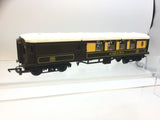 Triang R328 OO Gauge Pullman Coach Car No 79