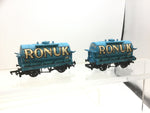 Mainline 37410 OO Gauge Tank Wagon Ronuk x2