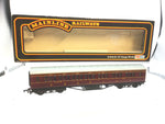 Mainline 37-109 OO Gauge LMS 57' Corridor Coach 3621