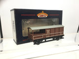 Bachmann 33-301D OO Gauge BR Brown Toad Brake Van W68870 Tavistock