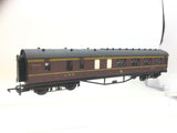 Airfix 54204 OO Gauge LMS Stanier Brake 3rd Coach 5542