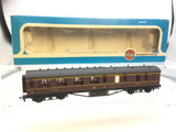 Airfix 54204 OO Gauge LMS Stanier Brake 3rd Coach 5542