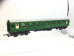Triang/Hornby R622A OO Gauge SR Green Mk1 Corr Composite Coach 5015