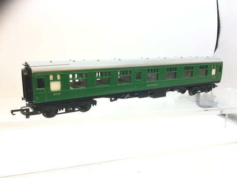Triang/Hornby R622A OO Gauge SR Green Mk1 Corr Composite Coach 5015